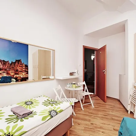 Appartement City 24 *