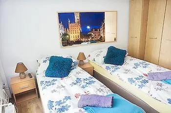城市客房24旅馆 格但斯克